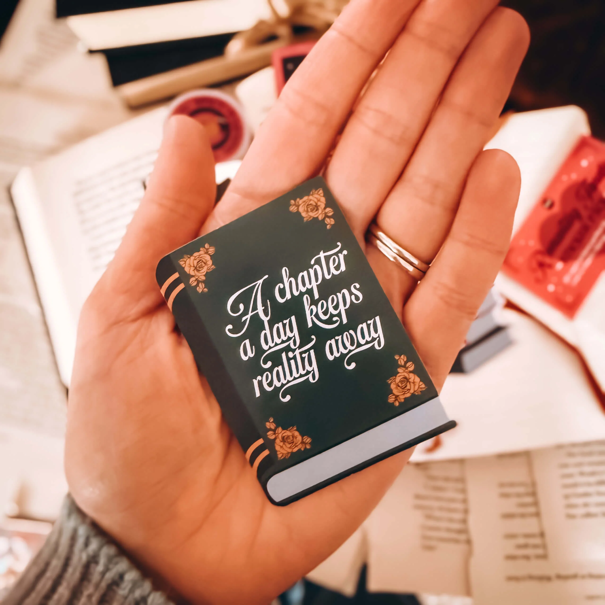 Romantasy Fanatic Sticker Pack - Image 3